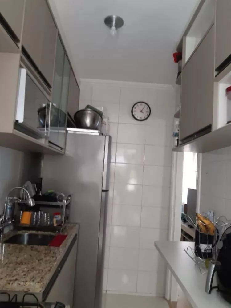 Apartamento à venda com 2 quartos, 45m² - Foto 2