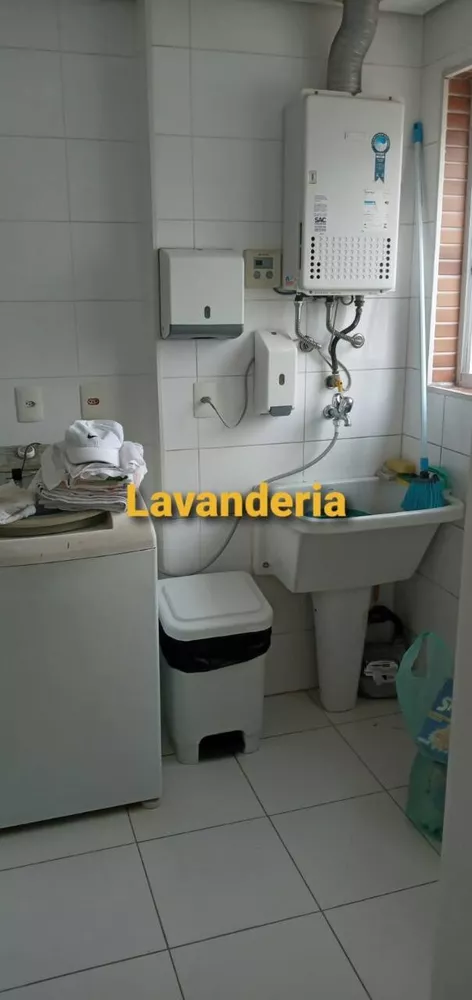 Apartamento à venda com 3 quartos, 180m² - Foto 8