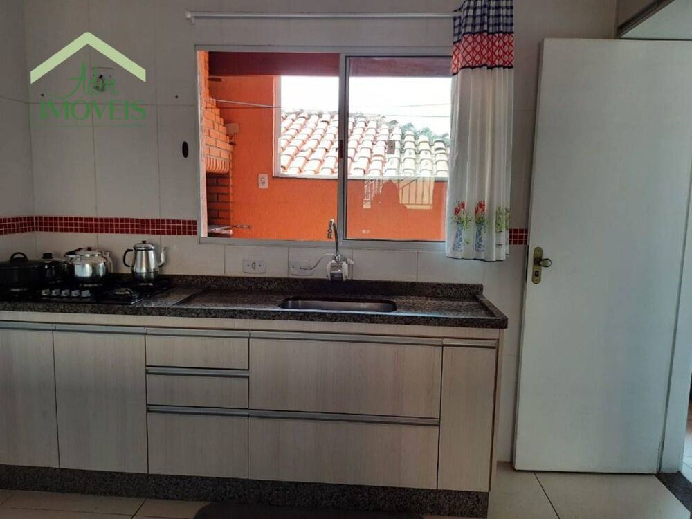 Sobrado à venda com 2 quartos, 70m² - Foto 1