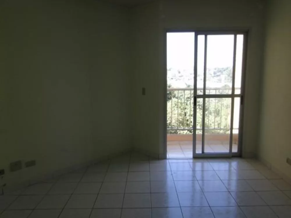 Apartamento à venda com 2 quartos, 62m² - Foto 11