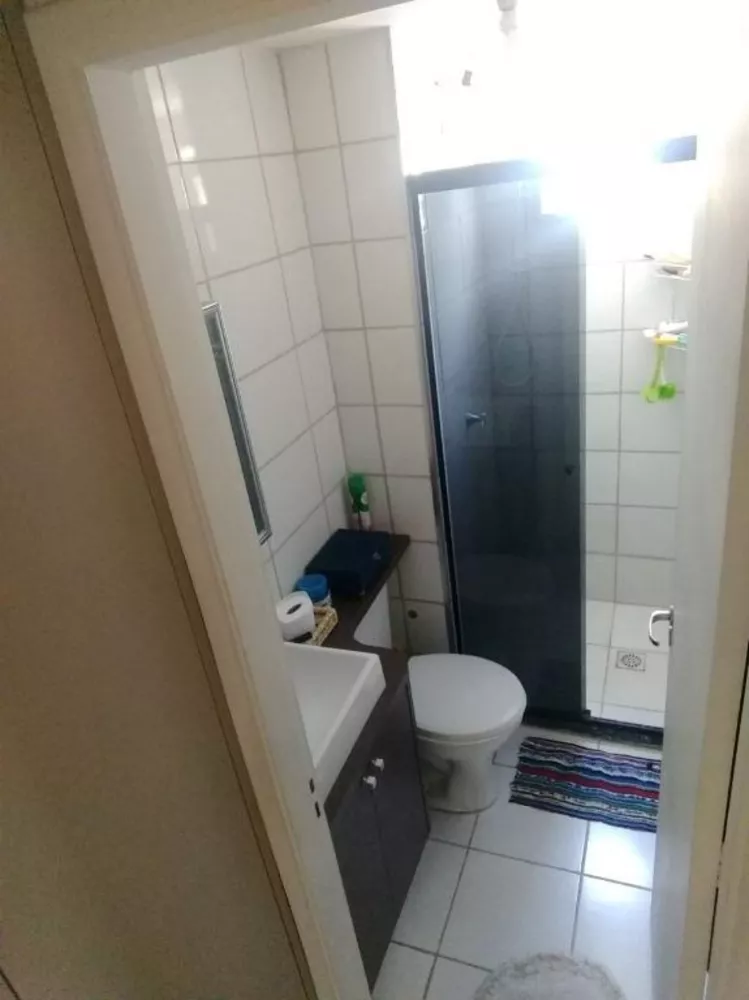 Apartamento à venda com 2 quartos, 48m² - Foto 2