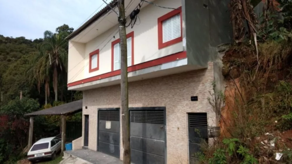 Sobrado à venda e aluguel com 4 quartos, 250m² - Foto 1