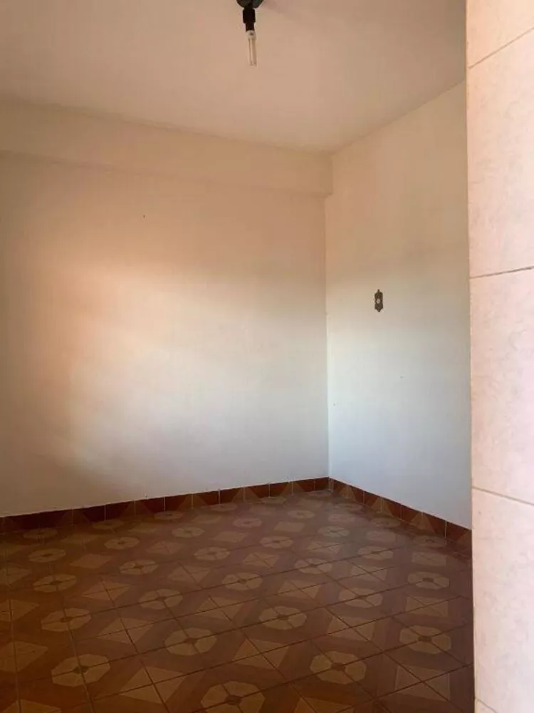 Casa para alugar com 1 quarto, 45m² - Foto 2