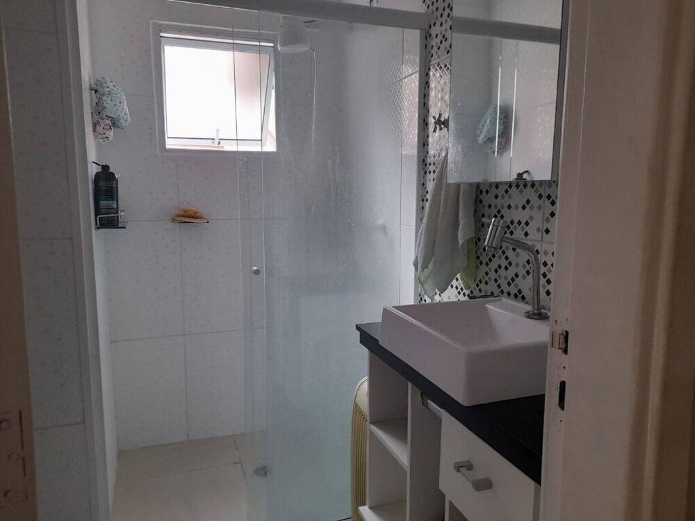 Sobrado à venda com 4 quartos, 203m² - Foto 1
