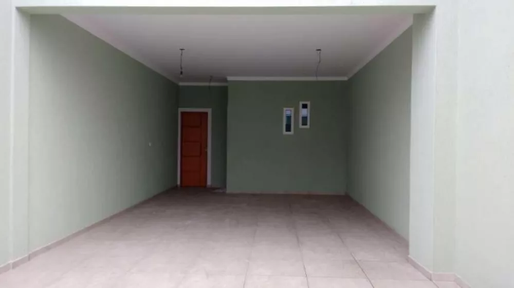 Sobrado à venda com 3 quartos, 202m² - Foto 1