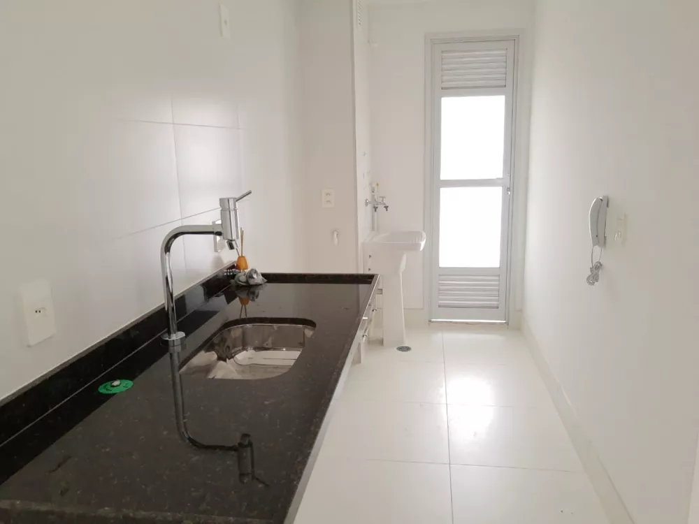 Apartamento à venda com 3 quartos, 81m² - Foto 4