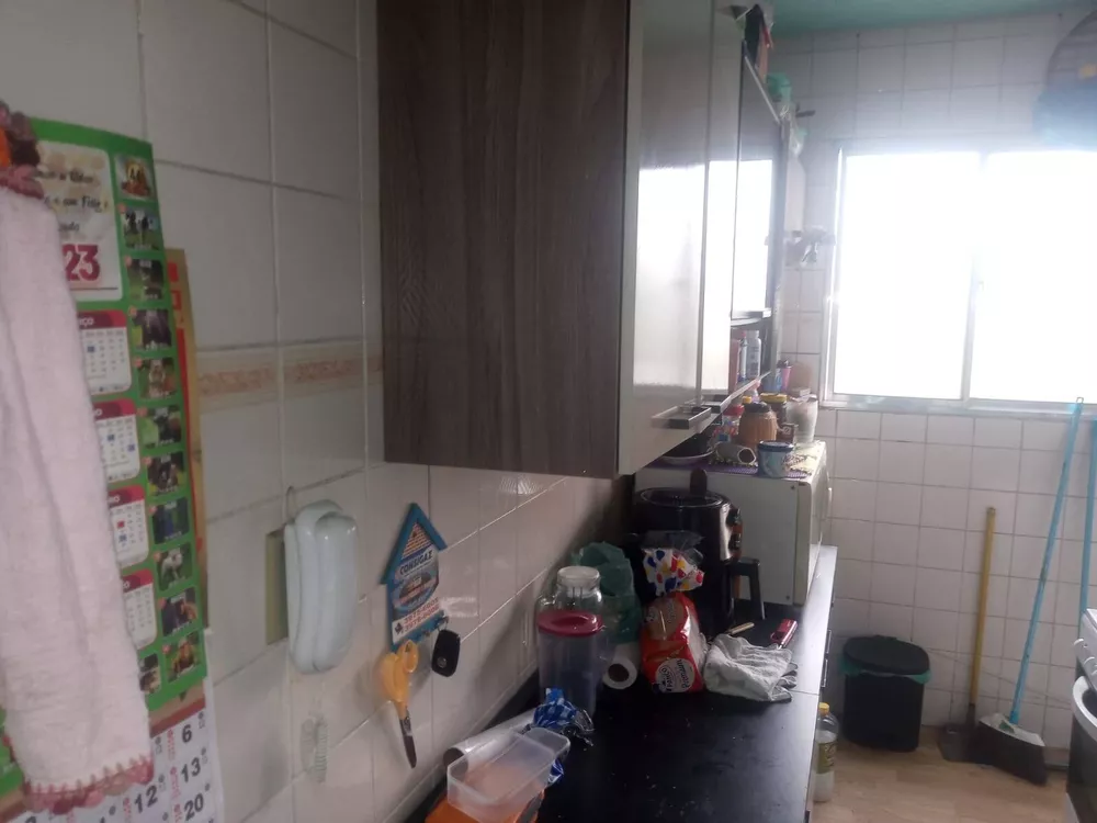 Apartamento à venda com 2 quartos, 61m² - Foto 2