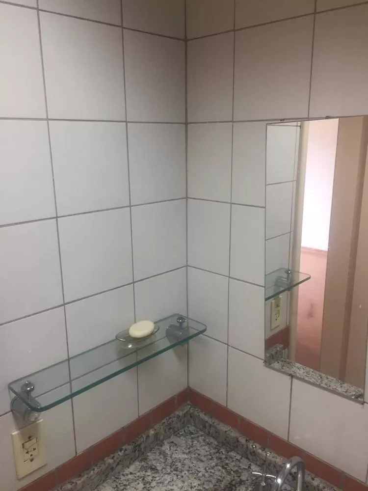 Apartamento à venda com 3 quartos, 76m² - Foto 13