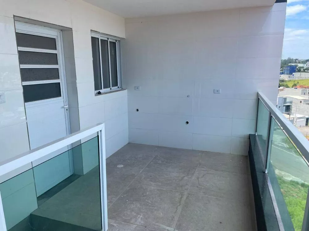 Casa à venda e aluguel com 3 quartos, 225m² - Foto 4