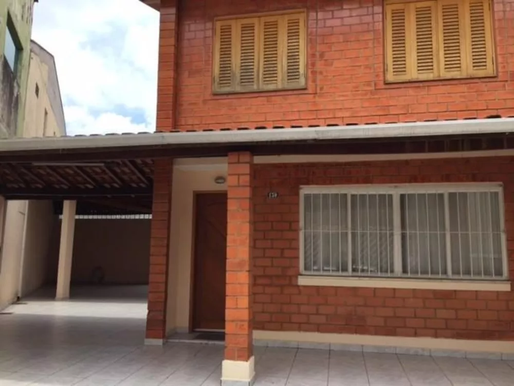 Sobrado à venda com 3 quartos, 120m² - Foto 1