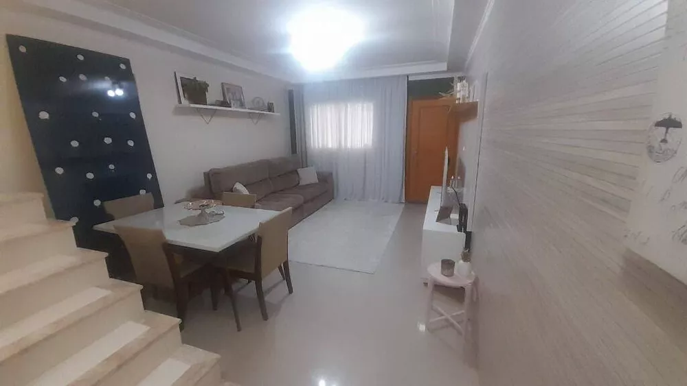 Casa à venda com 3 quartos, 150m² - Foto 2