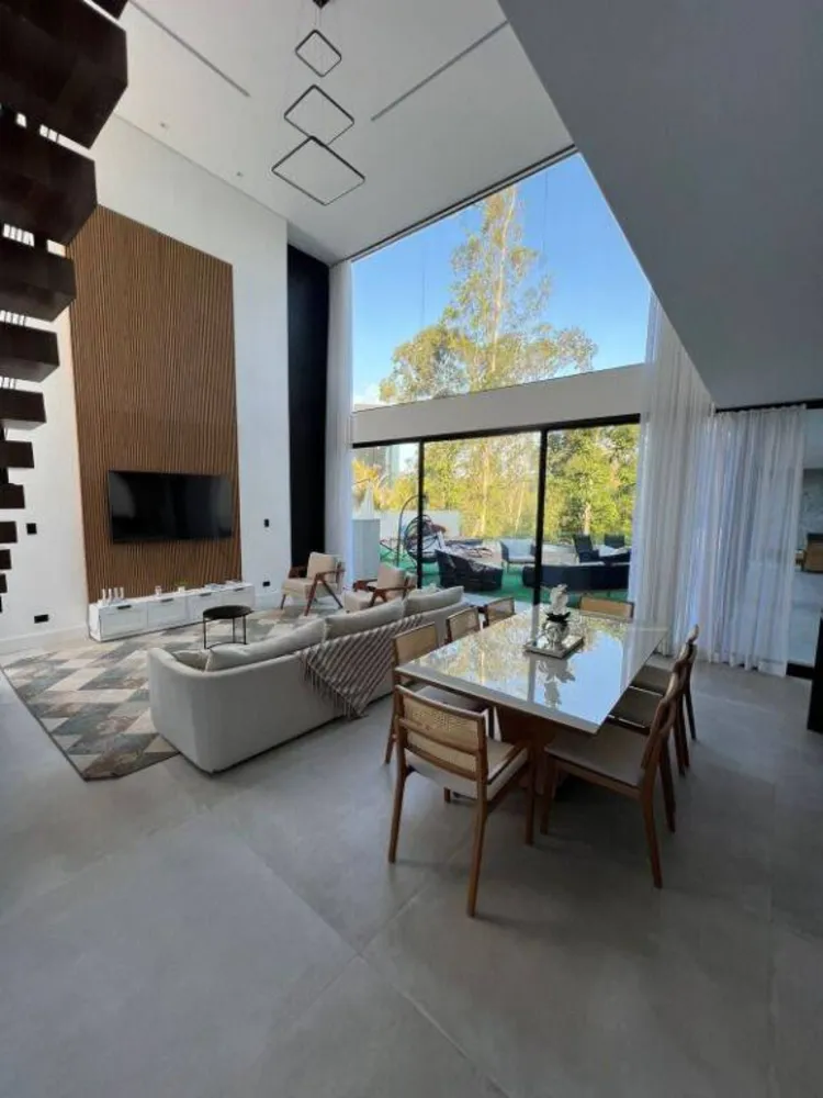 Casa, 3 quartos, 330 m² - Foto 3
