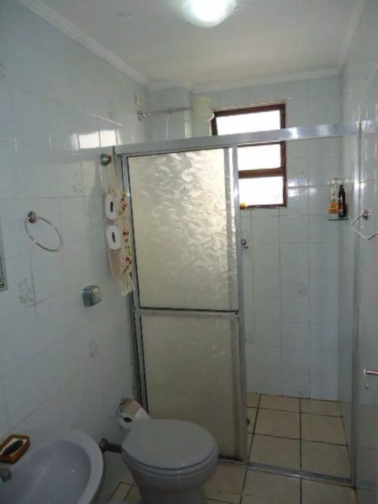 Apartamento à venda com 1 quarto, 50m² - Foto 2