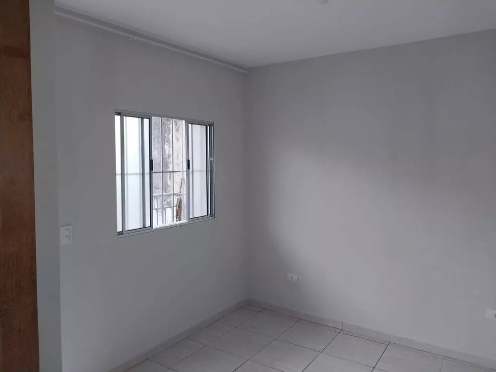 Casa para alugar com 1 quarto, 50m² - Foto 1