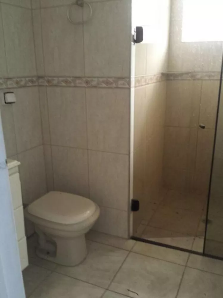 Sobrado à venda com 2 quartos, 250m² - Foto 4