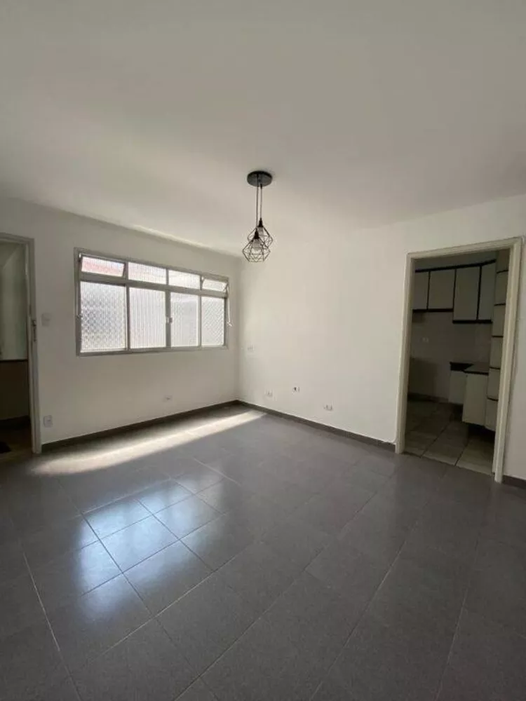 Apartamento à venda com 2 quartos, 75m² - Foto 2