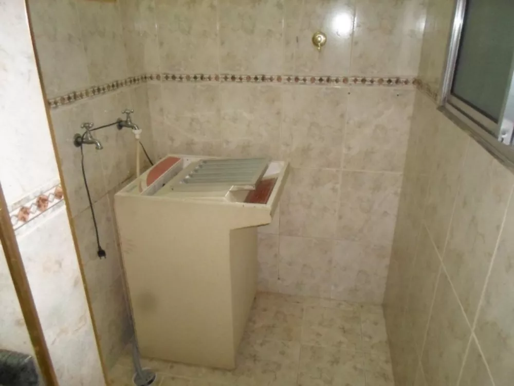 Apartamento à venda com 2 quartos, 62m² - Foto 3