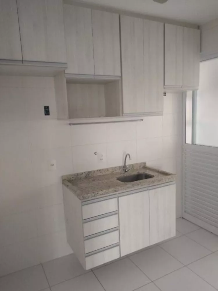 Apartamento à venda com 3 quartos, 72m² - Foto 4