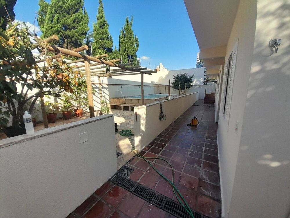 Casa para alugar com 3 quartos, 280m² - Foto 3