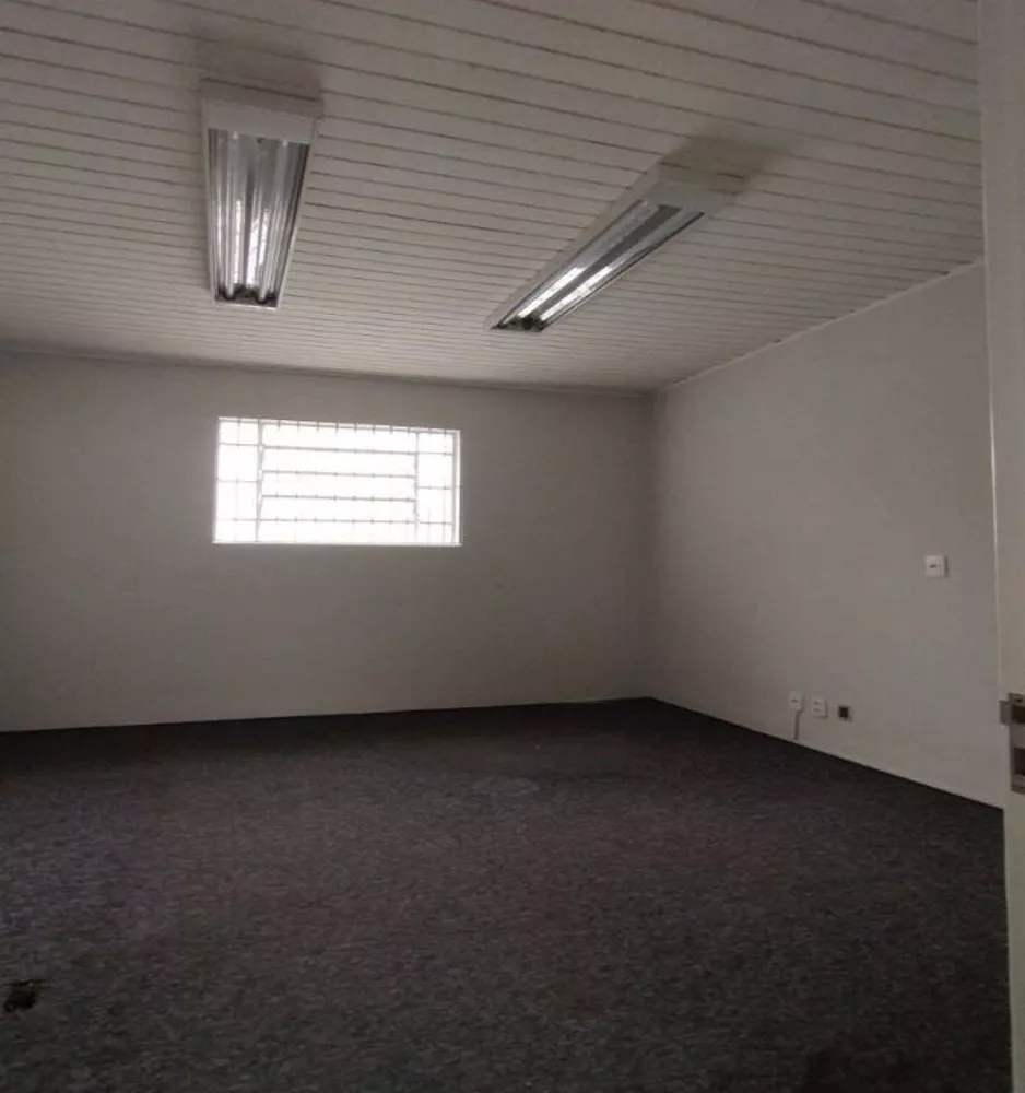 Casa para alugar com 5 quartos, 200m² - Foto 3