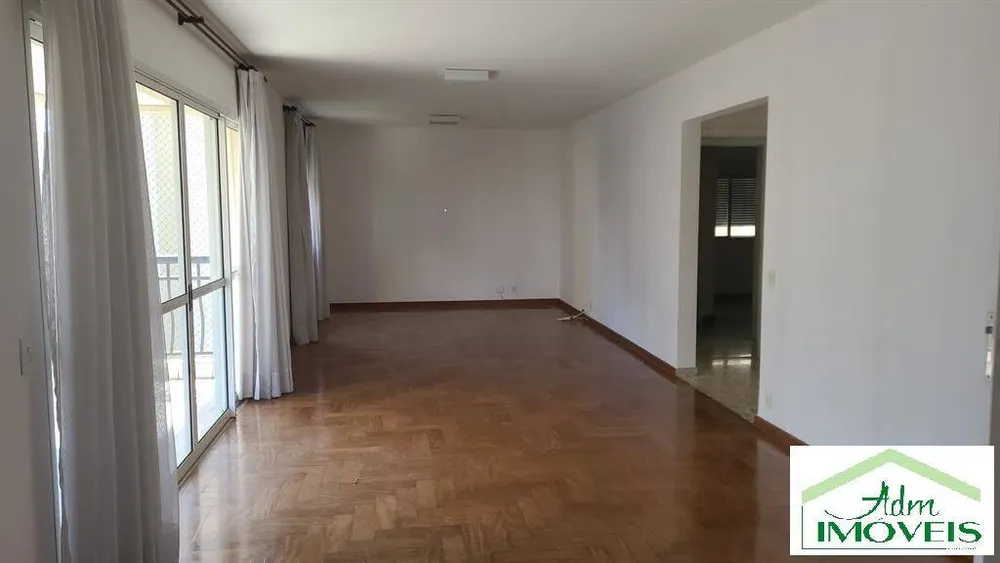Apartamento, 3 quartos, 245 m² - Foto 1