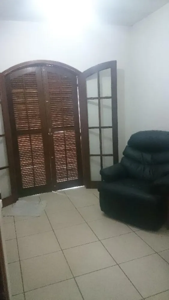 Casa, 5 quartos, 265 m² - Foto 5