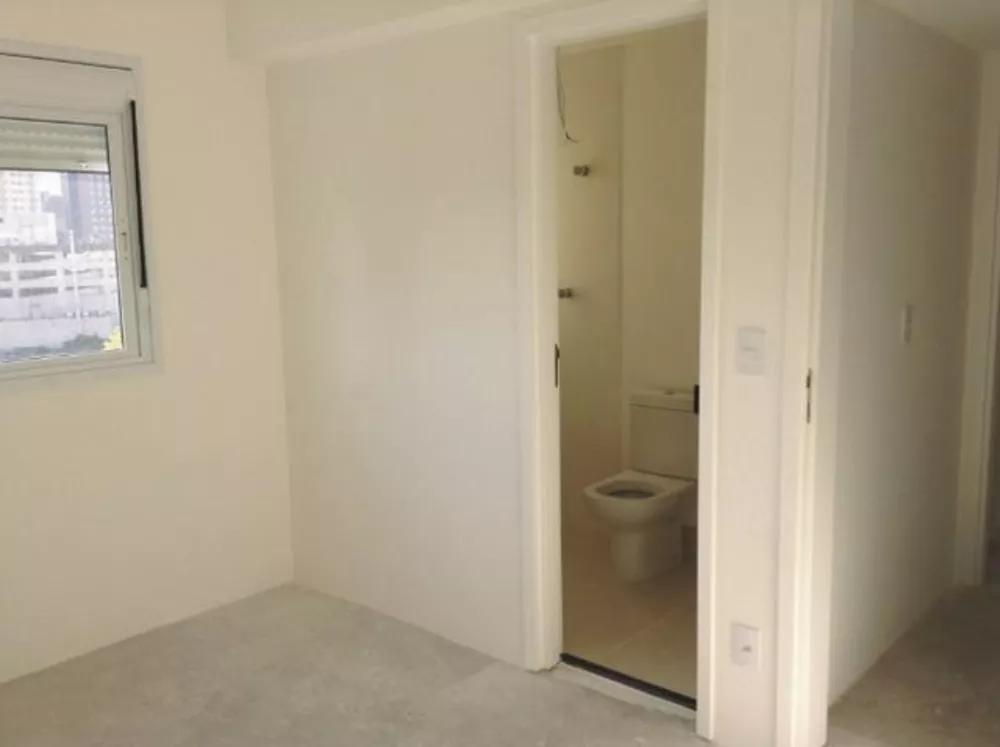 Apartamento à venda com 3 quartos, 143m² - Foto 2