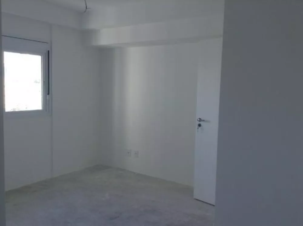 Apartamento à venda com 3 quartos, 143m² - Foto 3