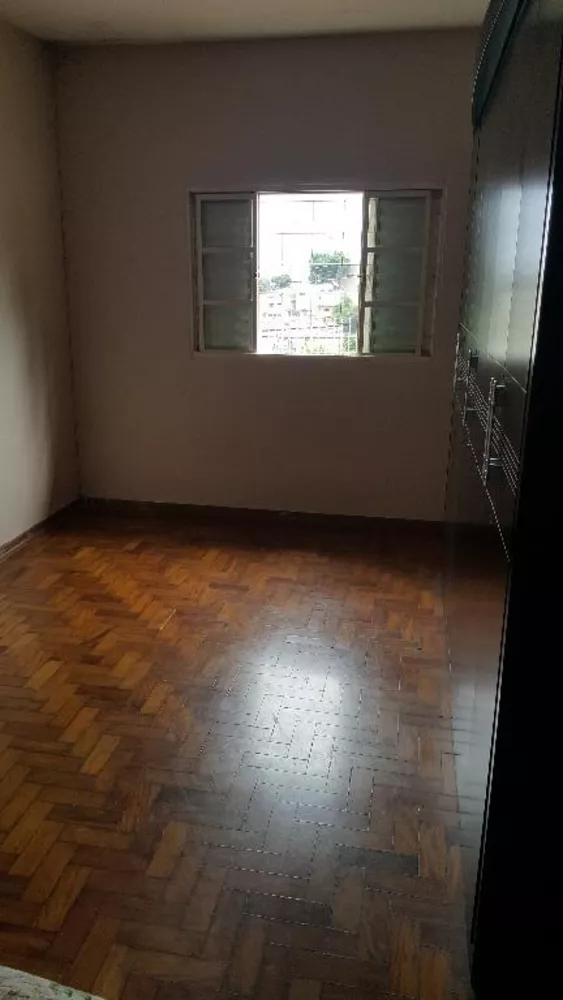 Casa à venda com 2 quartos, 200m² - Foto 12