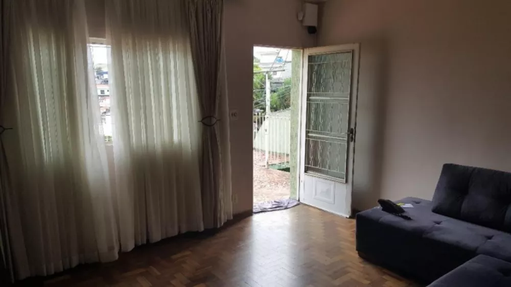 Casa à venda com 2 quartos, 200m² - Foto 8