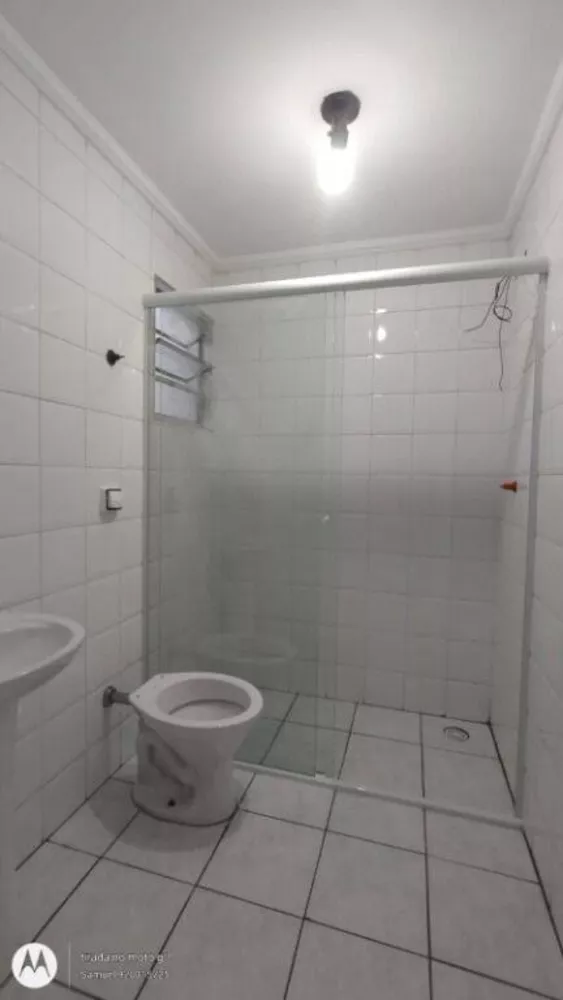 Apartamento para alugar com 2 quartos, 75m² - Foto 8