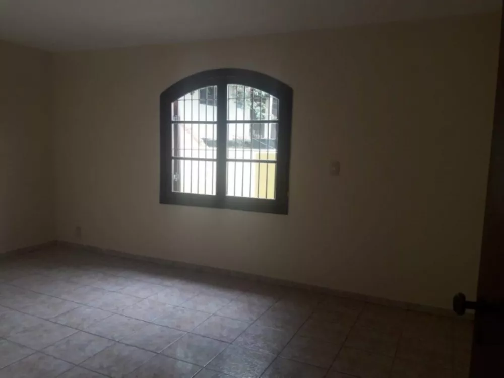 Sobrado à venda com 4 quartos, 251m² - Foto 3