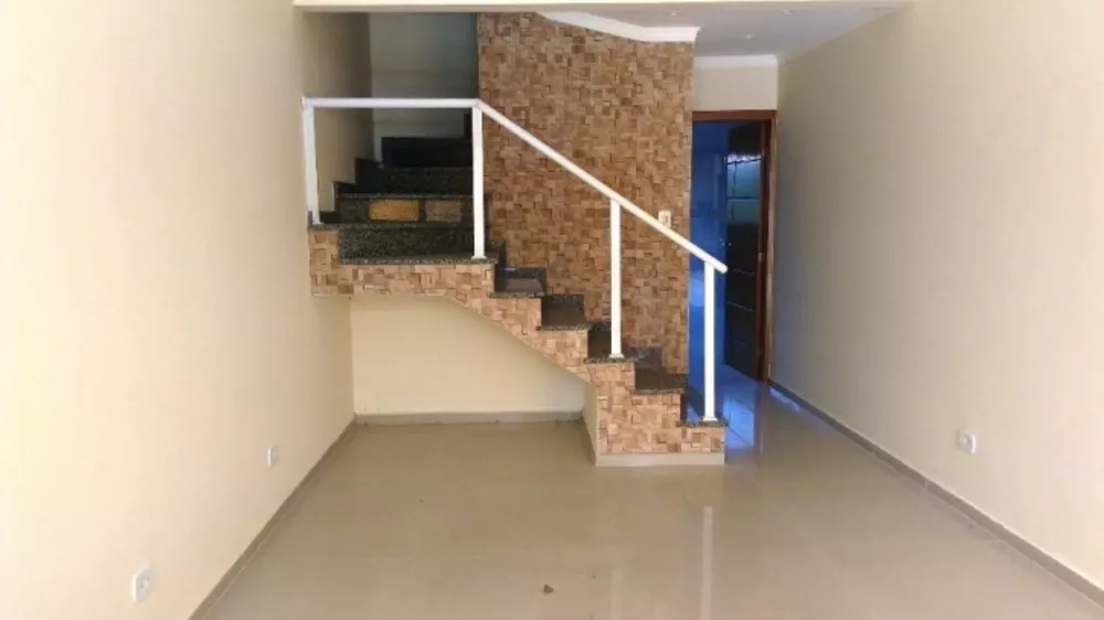 Sobrado à venda com 3 quartos, 100m² - Foto 4