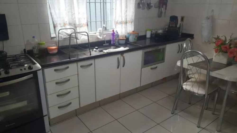 Sobrado à venda com 2 quartos, 144m² - Foto 2