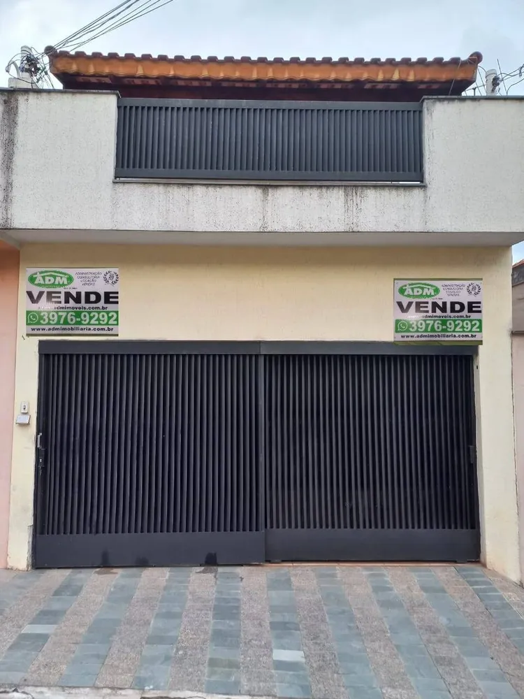 Sobrado, 3 quartos, 200 m² - Foto 1