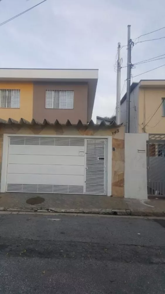 Sobrado à venda com 3 quartos, 180m² - Foto 1