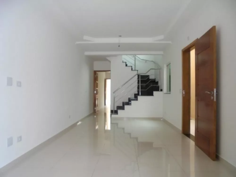 Sobrado à venda com 4 quartos, 260m² - Foto 1