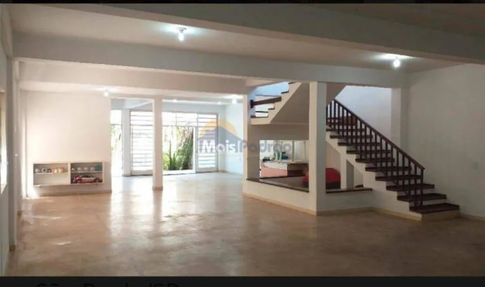 Casa, 3 quartos, 280 m² - Foto 2