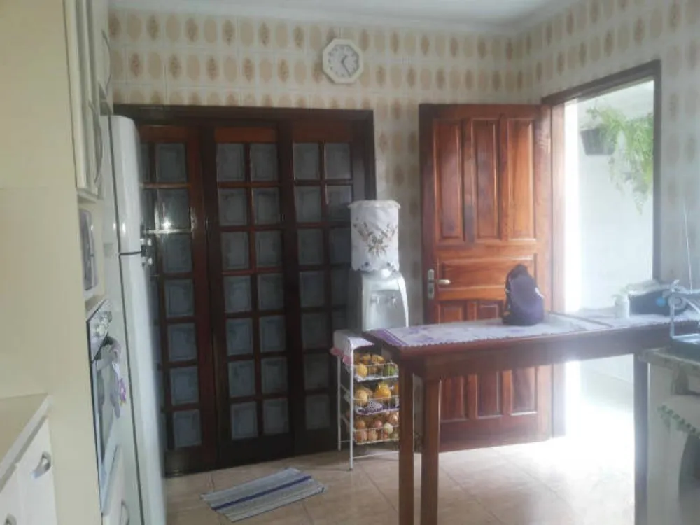 Sobrado, 4 quartos, 243 m² - Foto 2