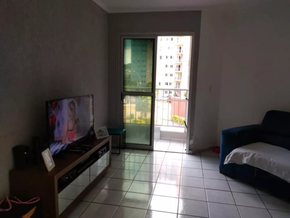 Apartamento à venda com 2 quartos, 62m² - Foto 1