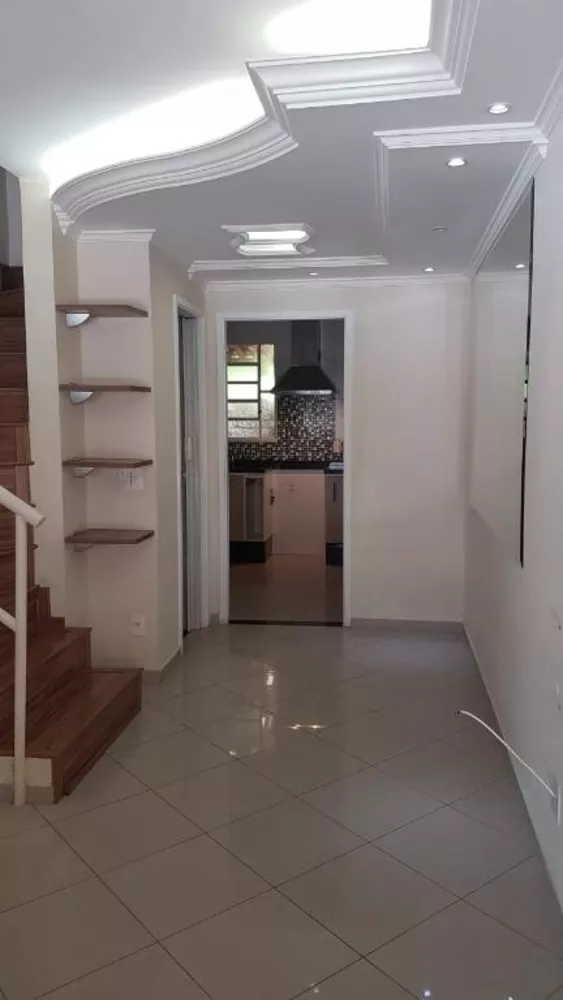 Sobrado à venda com 2 quartos, 66m² - Foto 2