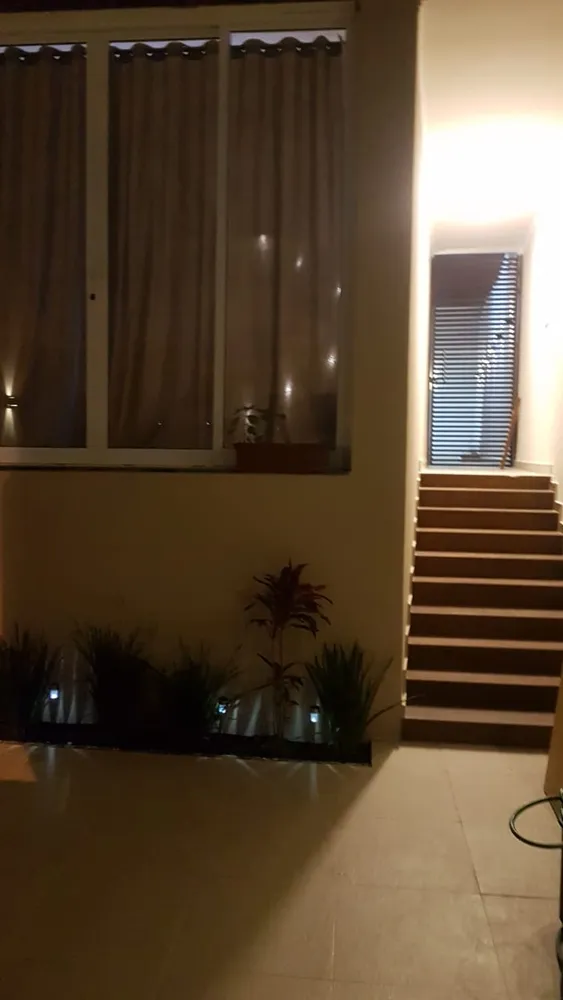 Sobrado, 3 quartos, 200 m² - Foto 1