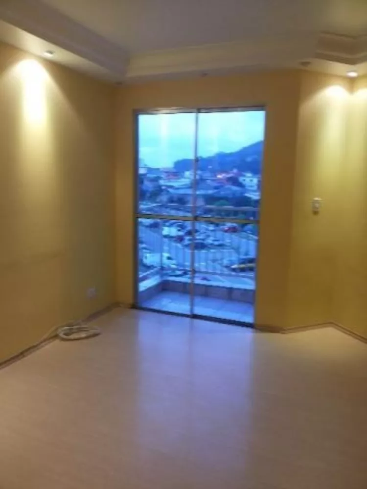 Apartamento à venda com 2 quartos, 63m² - Foto 1