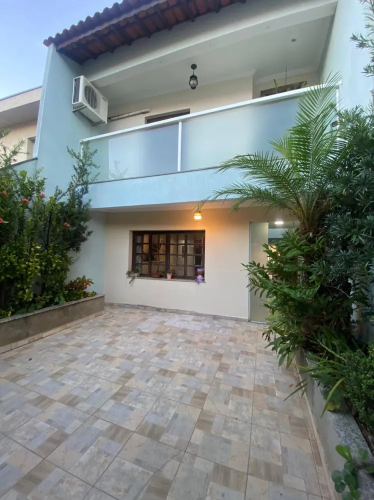 Casa, 3 quartos, 300 m² - Foto 1