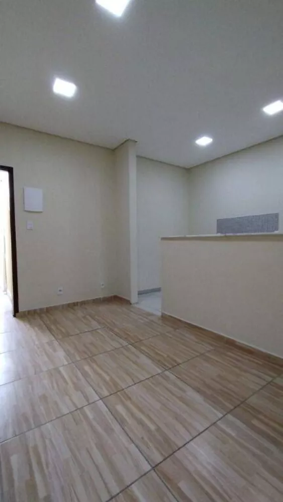 Casa para alugar com 1 quarto, 80m² - Foto 3