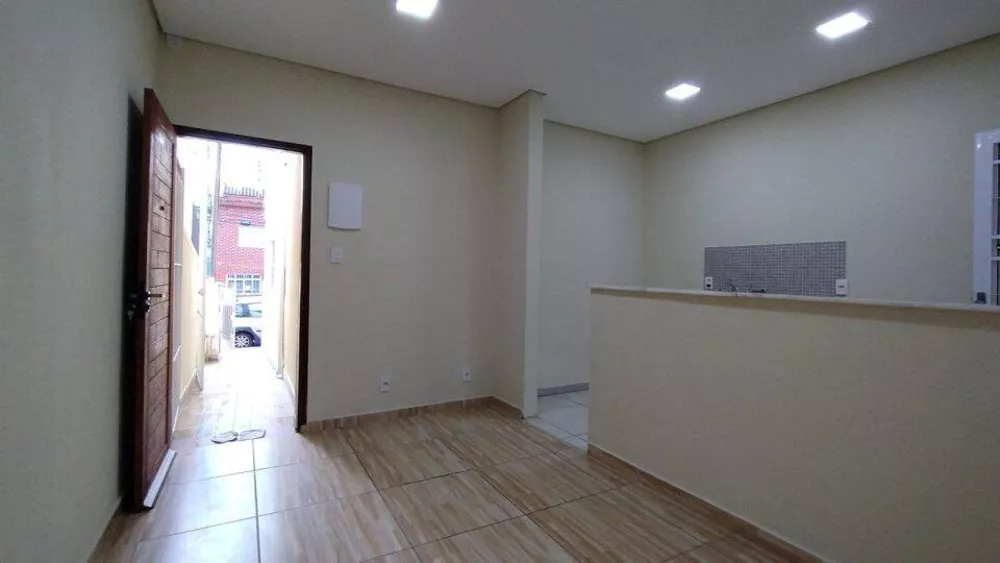 Casa para alugar com 1 quarto, 80m² - Foto 1