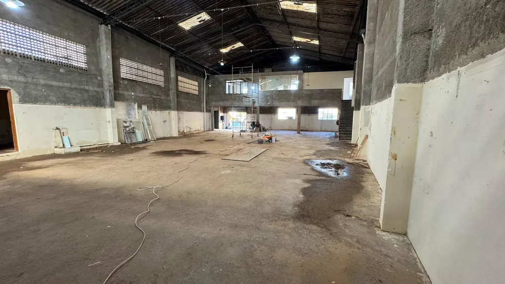 Sala-Conjunto, 1000 m² - Foto 5
