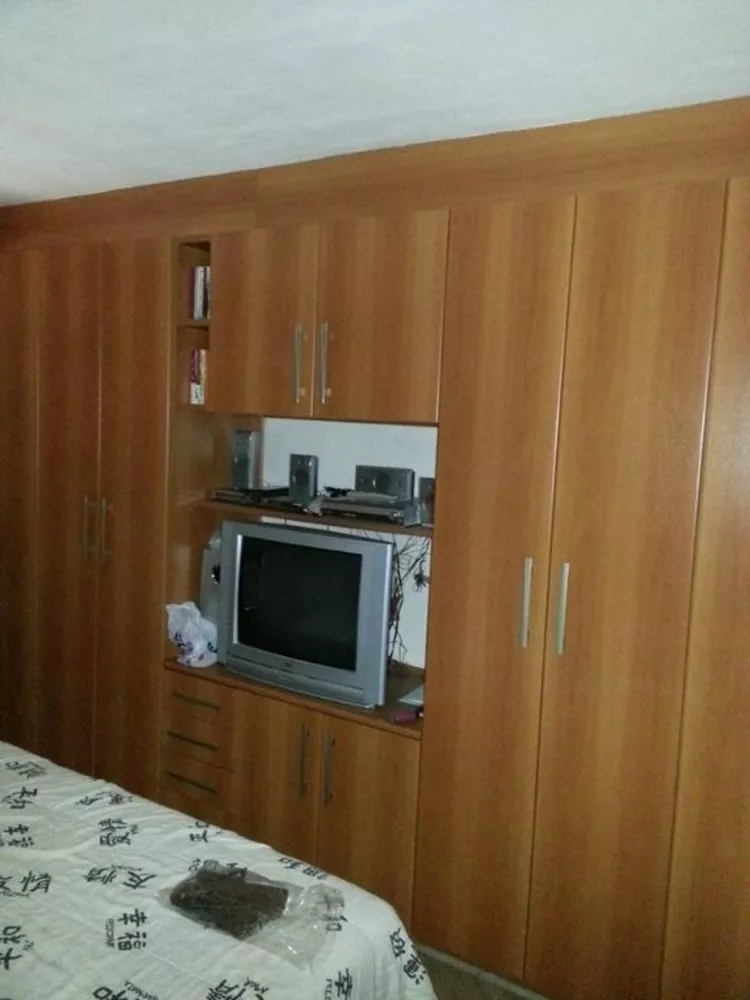 Sobrado à venda com 3 quartos, 250m² - Foto 2