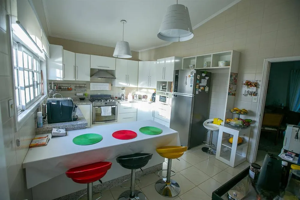 Casa, 4 quartos, 350 m² - Foto 2
