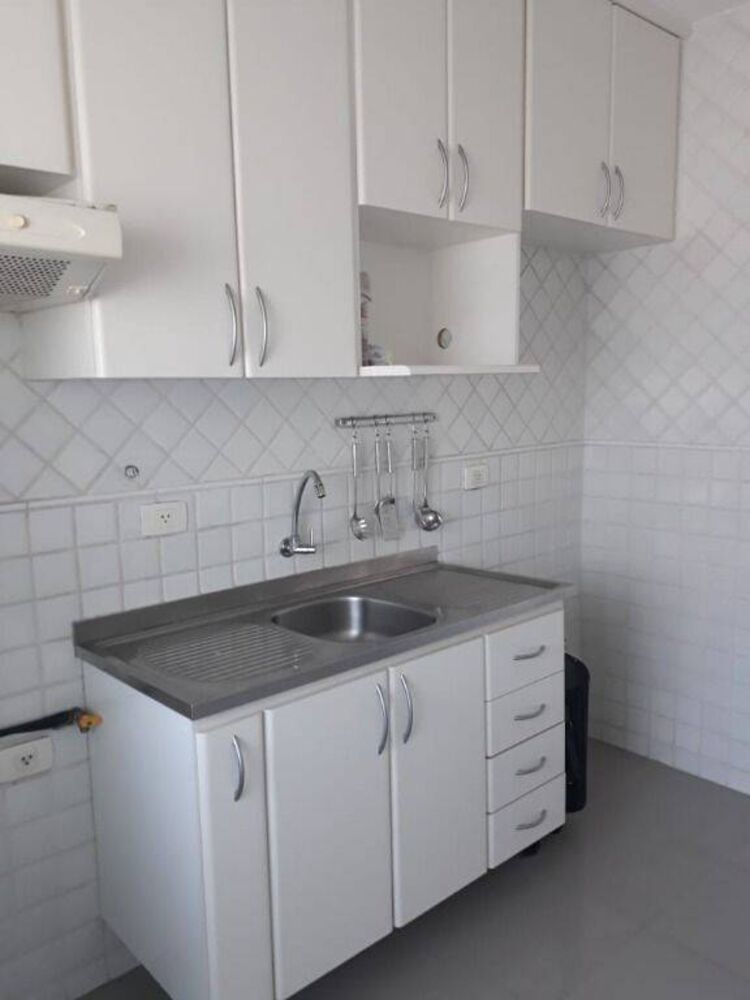 Apartamento à venda com 2 quartos, 70m² - Foto 6